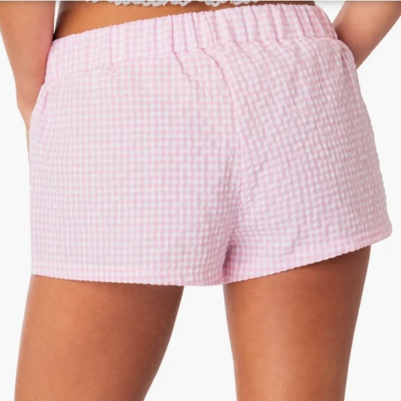 Edikted Gingham Boxer Shorts - Picture 5 of 11